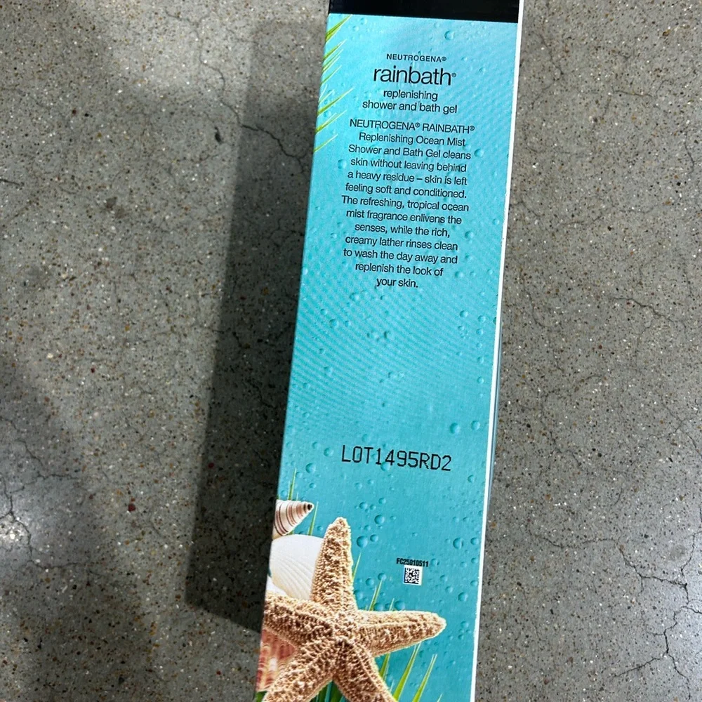 New 40 fl oz Neutrogena Rain Bath Shower & Bath Gel Ocean Mist
